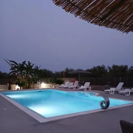 Villa Luana Con Piscina