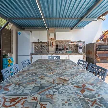 Luana Con Piscina Villa