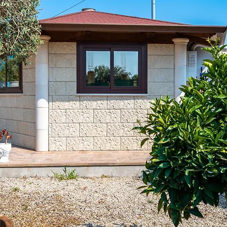 Villa Luana Con Piscina